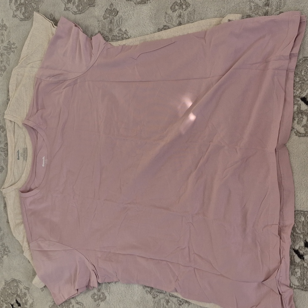 XL: 2 Bench Pink and Beige T-Shirts